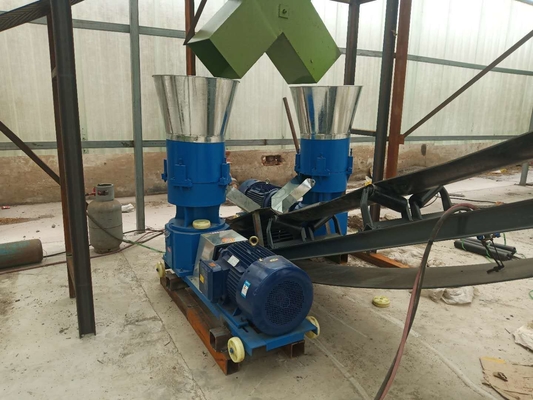 鶏糞粉末機 380V 調整可能な平面型 鶏糞粉末製造機