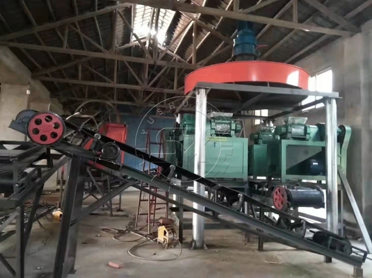 2000kg/h出力 YSX NPK ドライグラニレーション方法のダブルロールグラナレーター/コンパクター